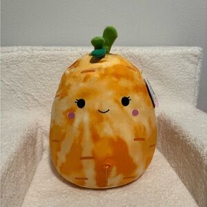 12” Sandra the Carrot Special Edition Squishmallow